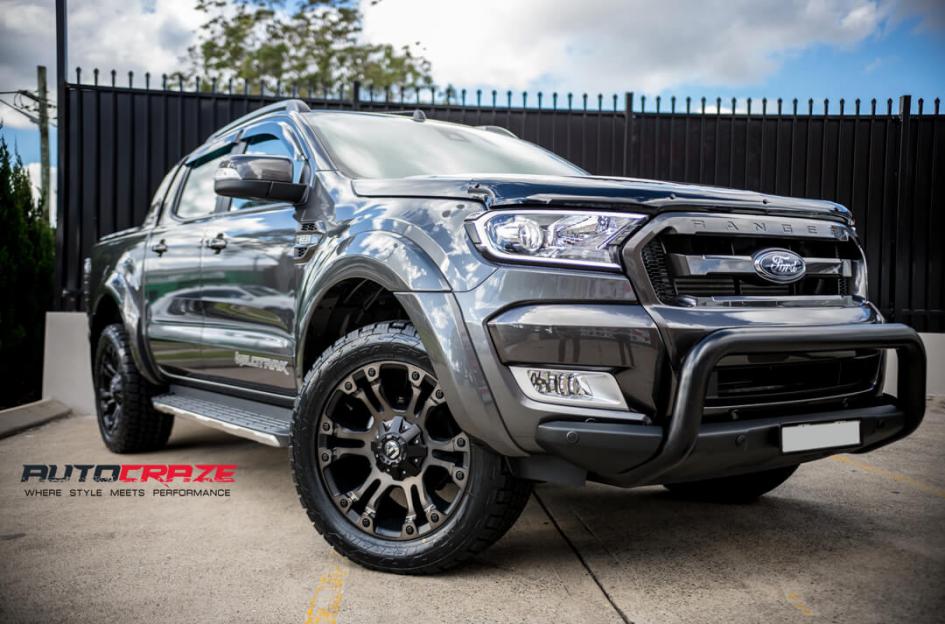 FORD-RANGER-VAPOR-BLACK-MACHINED-WITH-DARK-TINT